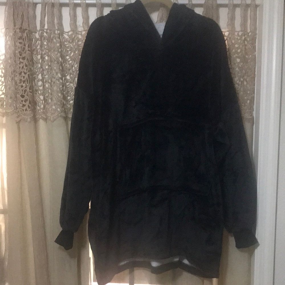 Hooded Velour Pullover